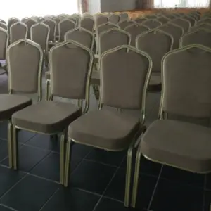 Stolička konferenčná
